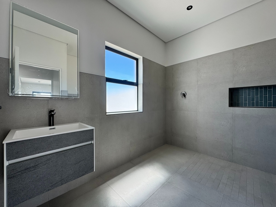 4 Bedroom Property for Sale in Sandown Western Cape